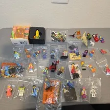 LEGO Minifigures Lot Of 30 Various Types No Dupes 