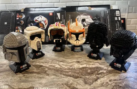 LEGO Star Wars Helmet Collection Lot of 6, Darth, Luke, Scout, Trooper, Cody,Man