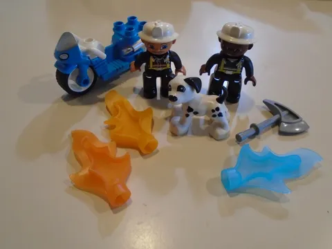 Lego Duplo People ~  Fireman x 2 With Dalmatian Dog & Accessories