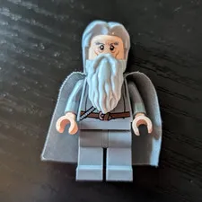 LEGO Minifigure Gandalf the Grey - Hair, Starched Fabric Cape Item No: lor073
