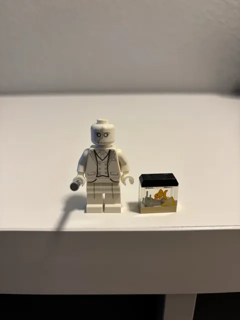 LEGO Mr. Knight Minifigure Marvel Series 2 (71039) Moon Knight RETIRED