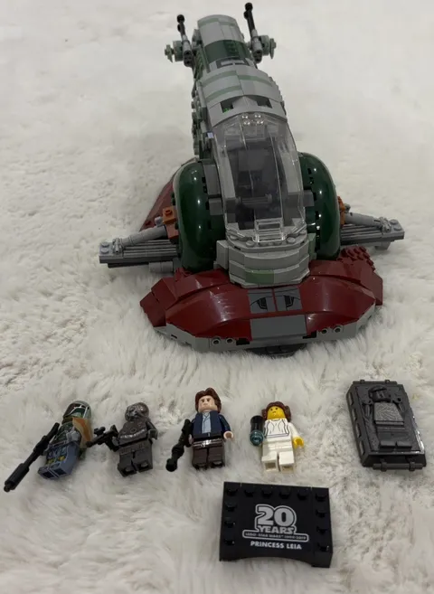 LEGO Star Wars: Slave I-20th Anniversary Edition (75243) MISSING 1 FIGURE! READ