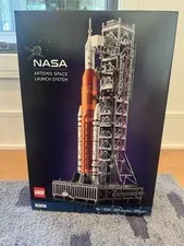 LEGO Icons: NASA Artemis Space Launch System (10341)