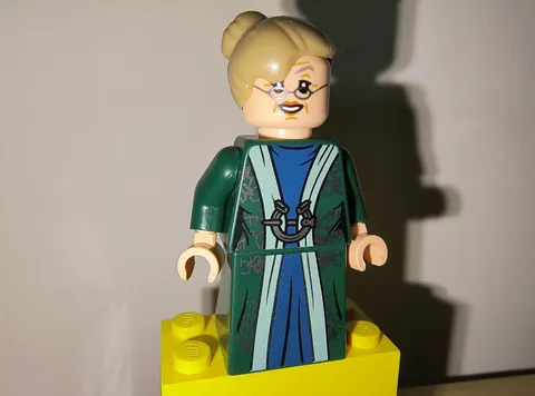 Lego Harry Pot Professor Minerva McGonagall Minifigure $0 Ship W/ Combined Ship!