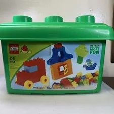 LEGO Duplo Brick Green Yellow Lid Storage Container With 60 Various Pieces