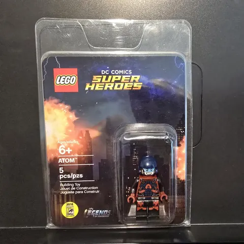 LEGO SDCC 2016 EXCLUSIVE ATOM MINIFIGURE DC SUPER HEROES 