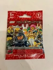 2012 LEGO Minifigures Series 7 (8831) – NEW Sealed Blind Bag mystery figure