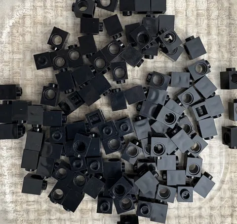 LEGO 100-piece Black 1x1 Technic Bricks with hole 1 x 1 FREEE SHIPPING