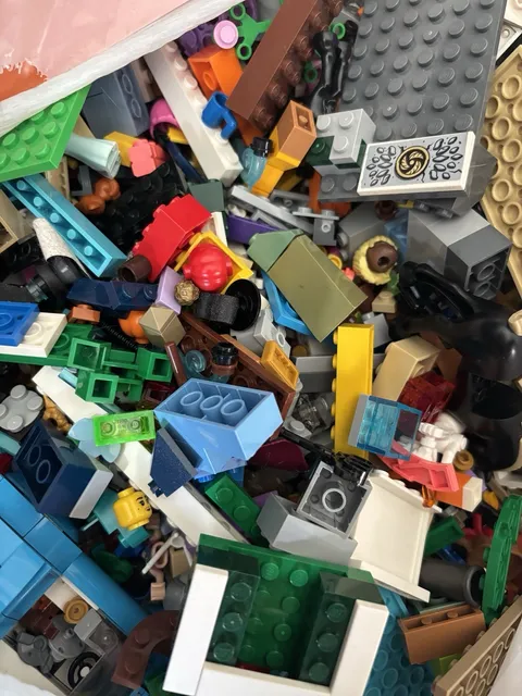 Bulk Lego 9 Pound Lot Mix Of Legos Lot 7