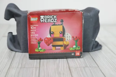 LEGO Brickheadz Bee 40270 Valentines Day Seasonal 2018 Sealed NIB