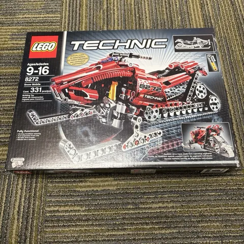 LEGO TECHNIC: Snowmobile (8272)