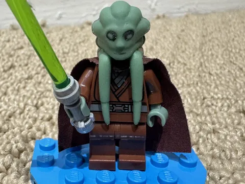 LEGO Star Wars Kit Fisto With Cape Minifigure sw0422 - 2T  (9526)