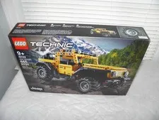 LEGO TECHNIC: Jeep Wrangler (42122) NEW Damaged Box