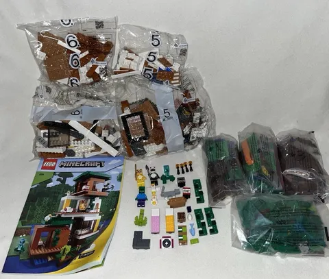 LEGO 21174-MINECRAFT-THE MODERN TREEHOUSE-MANUAL ,MINIFIGS,APPEARS NEAR COMPLETE
