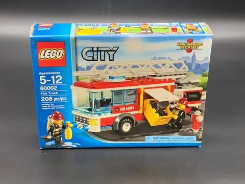 LEGO City 60002 Fire Truck BRAND NEW Factory Sealed Box HTF Retired (R56) 