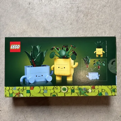 LEGO Botanicals Happy Plants 10349, 217pcs