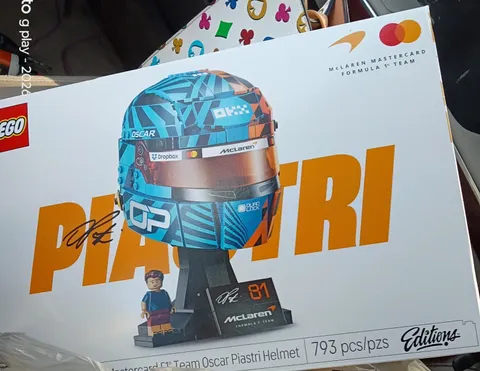 LEGO Technic 42175 McLaren F1 Oscar Piastri Helmet 793pcs w/ Display Stand