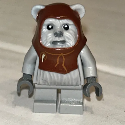 LEGO Star Wars Chief Chirpa Ewok Minifigure SW0236 10235 8083