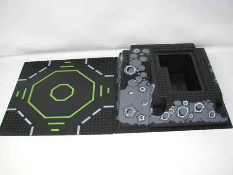 Lego 32X32 Raised Baseplate Ramp & Pit 2552  6099p02 6988 Sets Moon Lunar