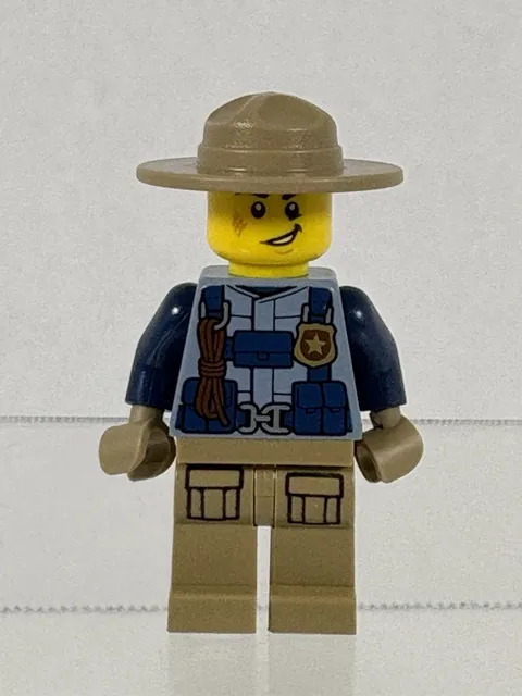 LEGO Minifigure Mountain Police Male cty0946 40302