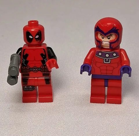 LEGO 6866 Deadpool Magneto Minifigure Marvel X-Men Chopper Showdown Rare