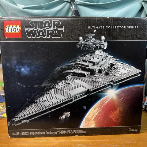 LEGO Star Wars UCS Imperial Star Destroyer 75252 4784pcs (New) ~PLEASE READ DESC