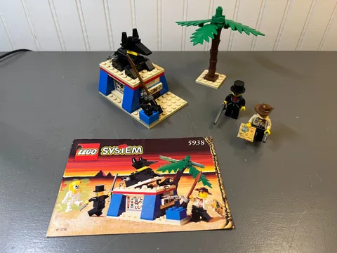 Lego - Adventurers - Oasis Ambush #5938 (w/Instructions) COMPLETE!