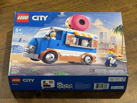 LEGO City Donut Truck vehicle Building Toy Mobile Donut Stand #60452 Brand New