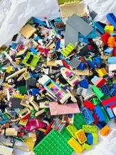 8 Pounds Lego and Duplo Blocks