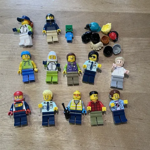 Lego Lot of 13 Assorted Minifigures. Includes 9 Head Pieces