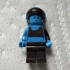 LEGO Star Wars Blue Twi'lek Minifigure with Headpiece and Dark Brown Legs