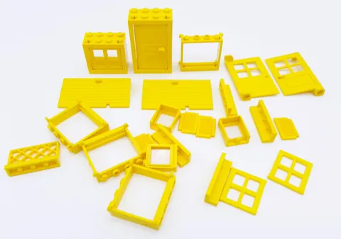 LEGO Lot Of 26 Yellow Doors Windows Frames Wall And Screens