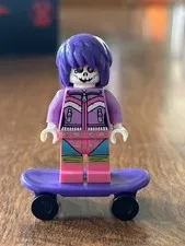 LEGO Zombie Girl skateboard Custom