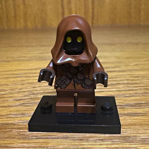 LEGO Star Wars Jawa with Gold Badge SW0590