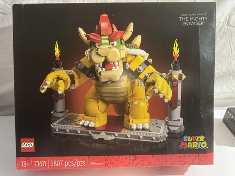 LEGO Super Mario The Mighty Bowser Lego 71411 - 2807 PCS -NEW / SEALED - RETIRED