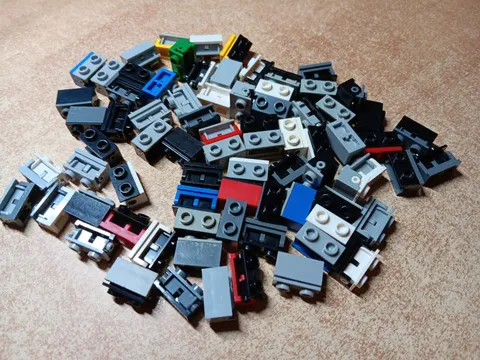 LEGO LOT 76 HINGE BRICKS BASE TOP PLATE ASSEMBLY 1X2 2X2  MIXED COLORS #6134