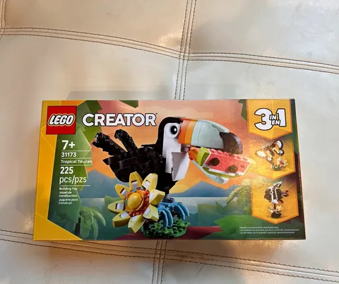 LEGO Creator 3-in-1 Tropical Toucan 31173 Complete Set 225 pcs Ages 7+