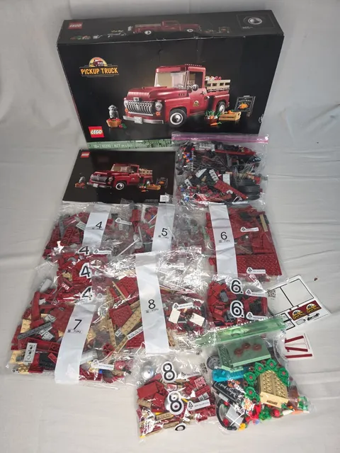 LEGO Creator Expert Pickup Truck 10290 Complete Set 1677 Pieces Box Manual