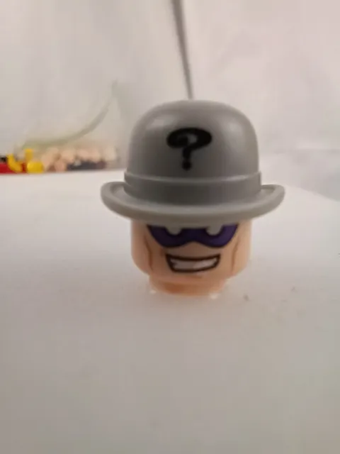 Genuine LEGO Minifigure - DC Super Heroes - Riddler - Head and Gray Hat only