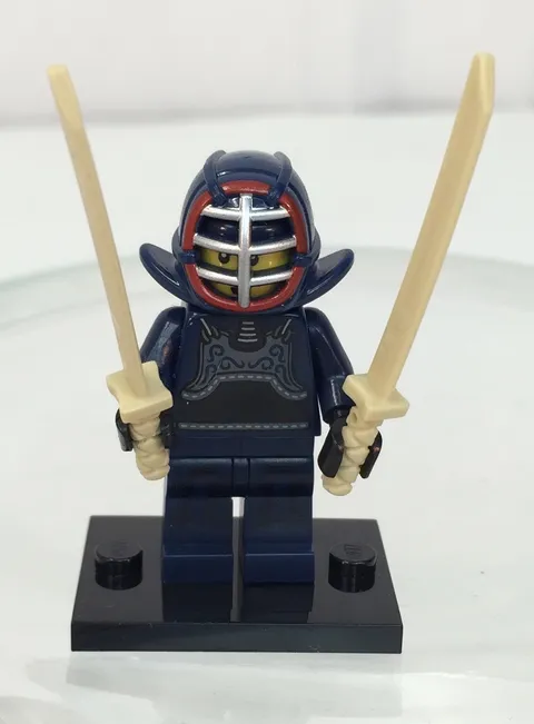 LEGO Series 15 71011 Collectible Mini Figure of KENDO FIGHTER ~