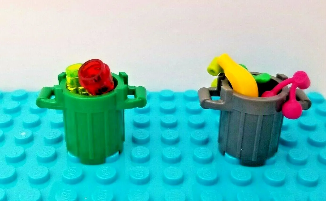 LEGO Minifigure Earth Day Recycle Can & Compost Container Set Green Garbage