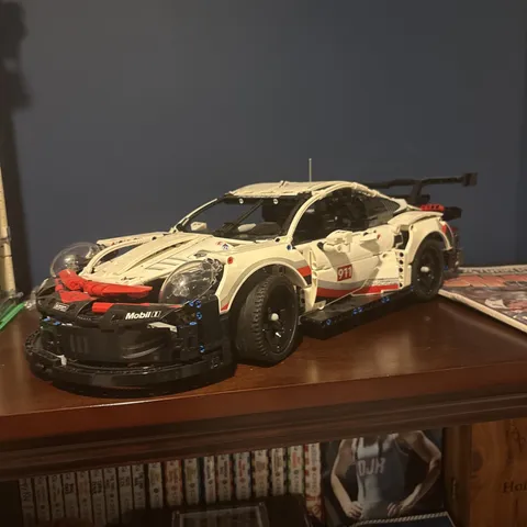 completed + Built LEGO TECHNIC: Porsche 911 RSR (42096)