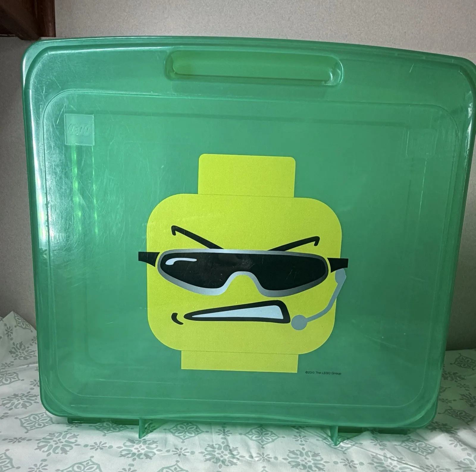 2010 LEGO Project Iris Green Storage Carry Case Bin Minifigure Head Box