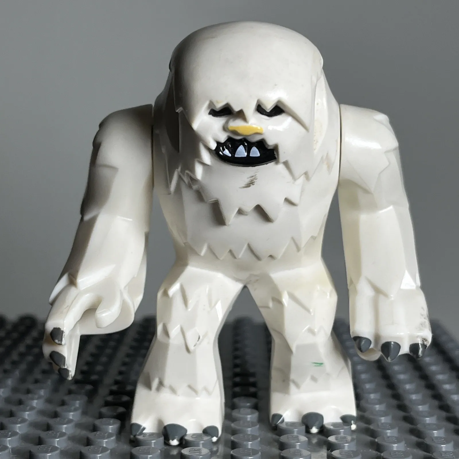 LEGO Star Wars Wampa Minifigure 8089 Hoth Echo Base Creature - 1R