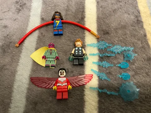 LEGO Vision Minifigure sh0178 Marvel lot 4 Thor falcon ms marvel minifig