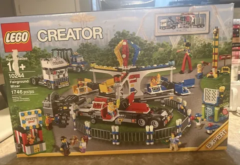 LEGO Creator Expert: Fairground Mixer 10244 New and Sealed