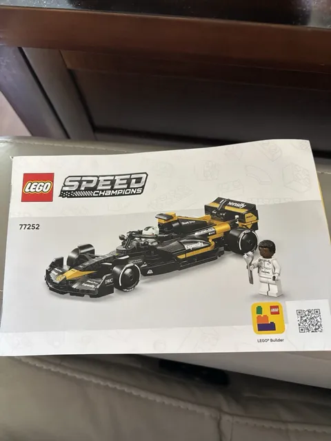 Lego Speed Champions 77252 F1 Movie APXGP Instructions Manual