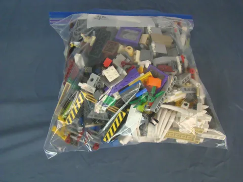 Lego Lot 1 Gallon Bag of Mixed Legos 2.02 lbs