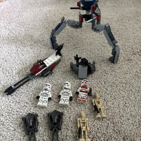 LEGO Star Wars: Clone Trooper & Battle Droid Battle Pack (75372)