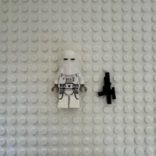 Lego Star Wars Snowtrooper Minifigure + Blaster. Featured In Sets 75288 + 75320